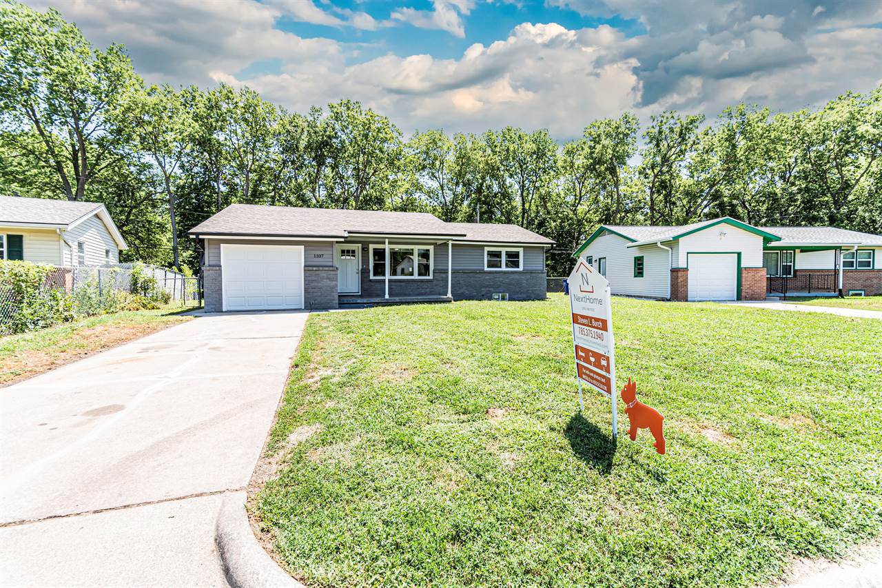 1337 Fogarty Drive, Junction City, KS 66441