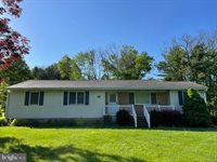 68 Titus Mill Road, Pennington, NJ 08534