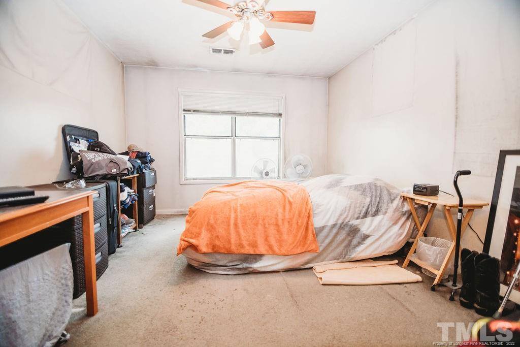 671 Bartons Landing Place, Fayetteville, NC 28314