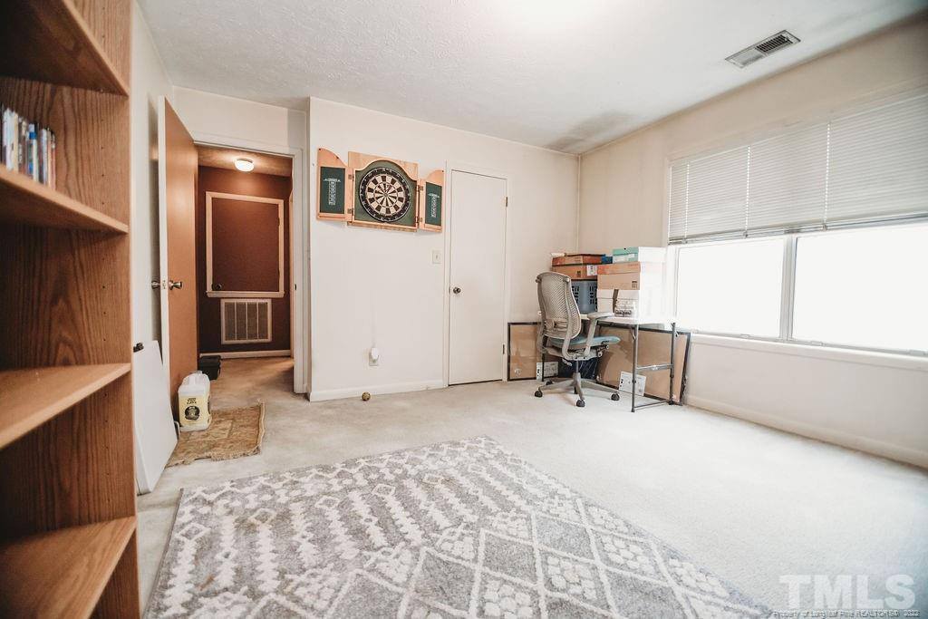 671 Bartons Landing Place, Fayetteville, NC 28314