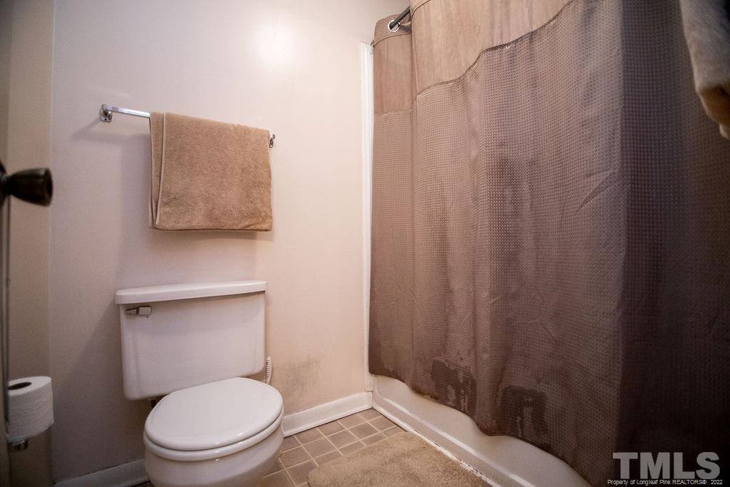 671 Bartons Landing Place, Fayetteville, NC 28314