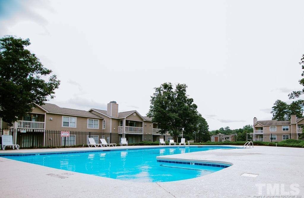 671 Bartons Landing Place, Fayetteville, NC 28314