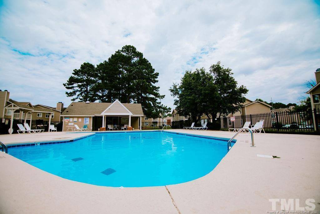 671 Bartons Landing Place, Fayetteville, NC 28314