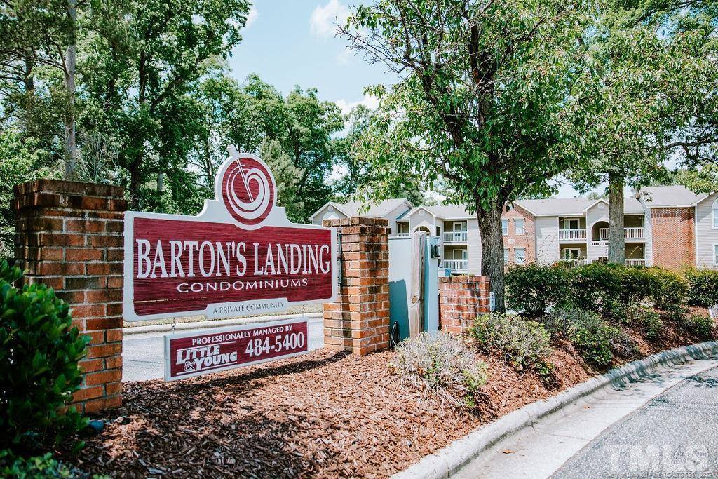 671 Bartons Landing Place, Fayetteville, NC 28314