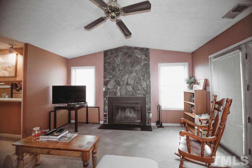 671 Bartons Landing Place, Fayetteville, NC 28314