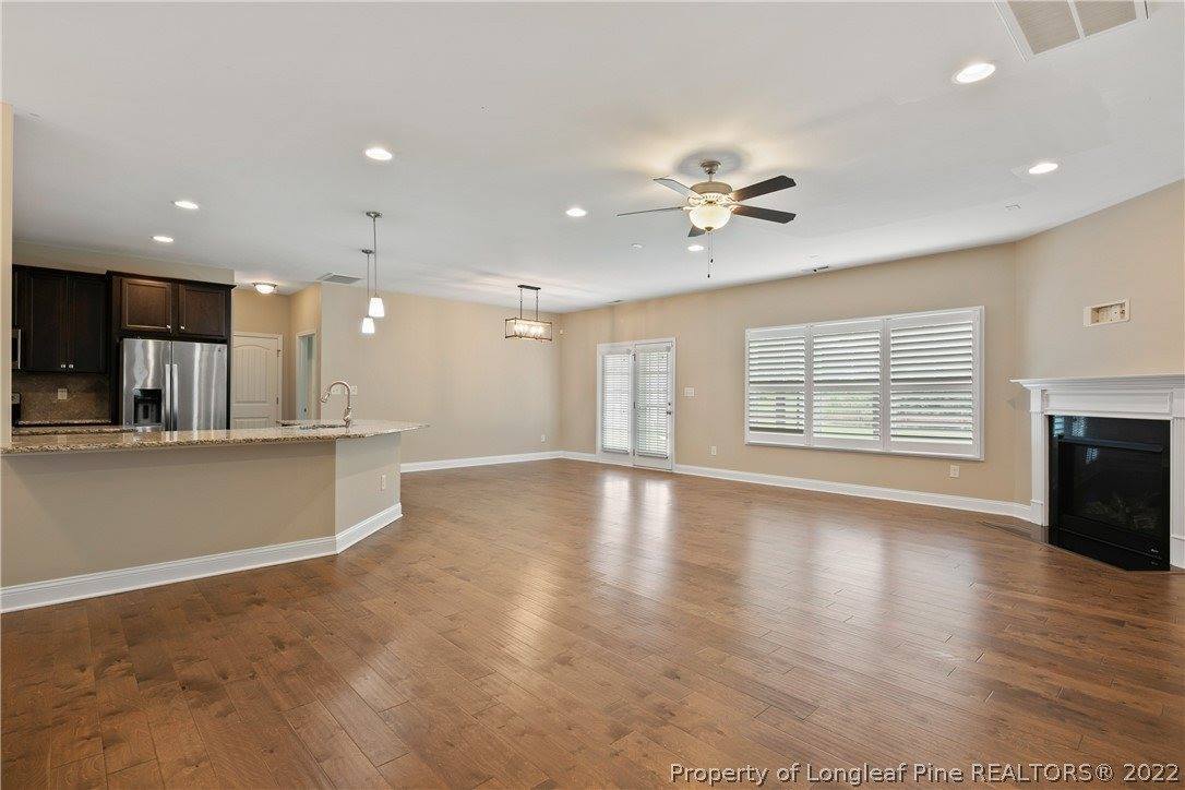 6825 Hunters Den Road, Hope Mills, NC 28348