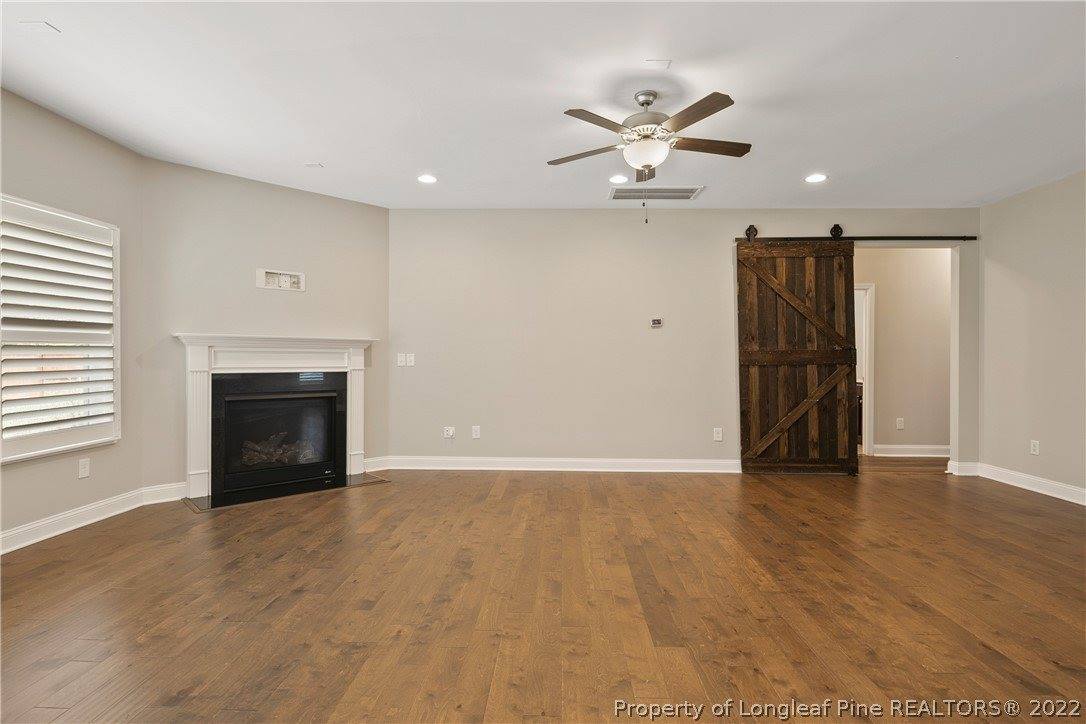 6825 Hunters Den Road, Hope Mills, NC 28348