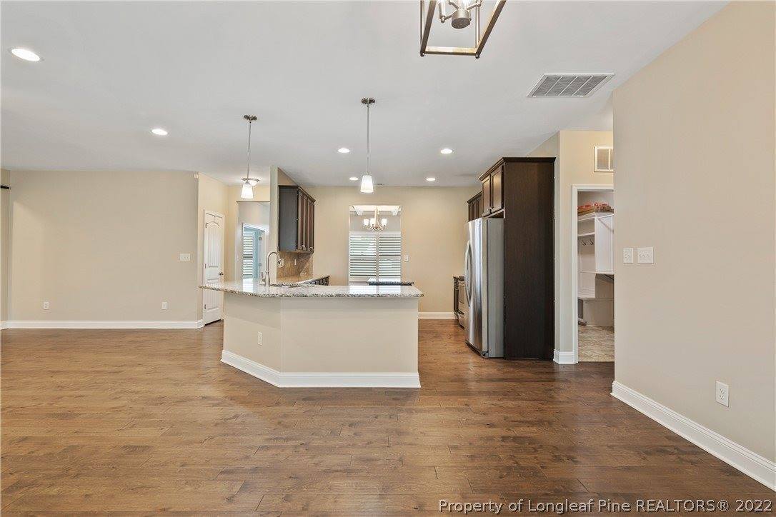 6825 Hunters Den Road, Hope Mills, NC 28348