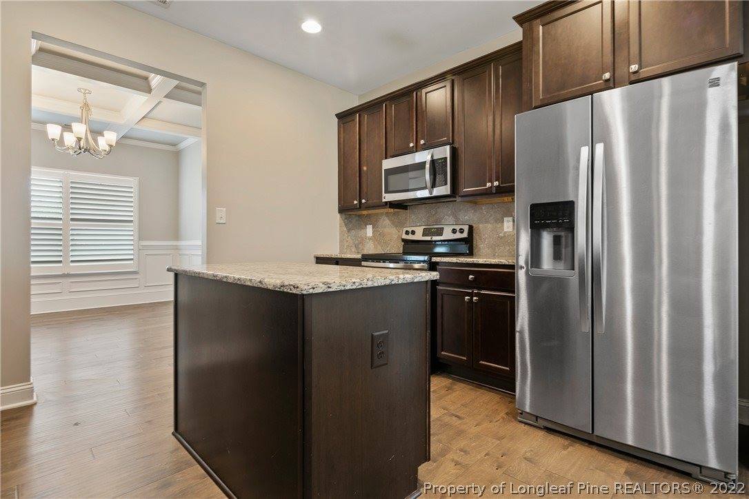 6825 Hunters Den Road, Hope Mills, NC 28348