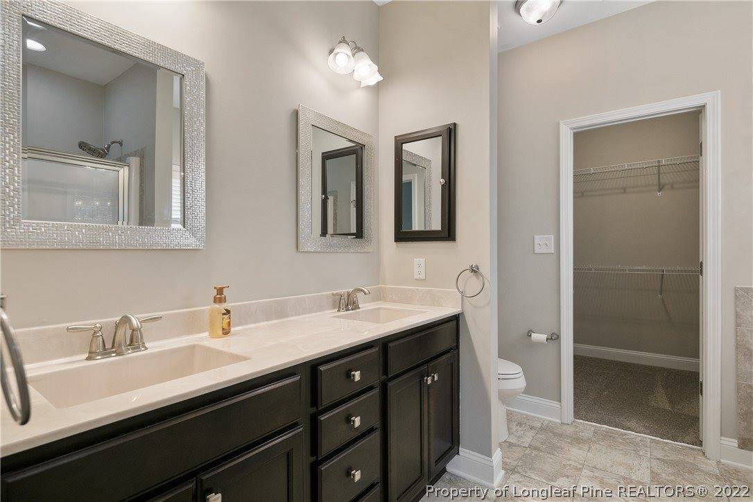 6825 Hunters Den Road, Hope Mills, NC 28348