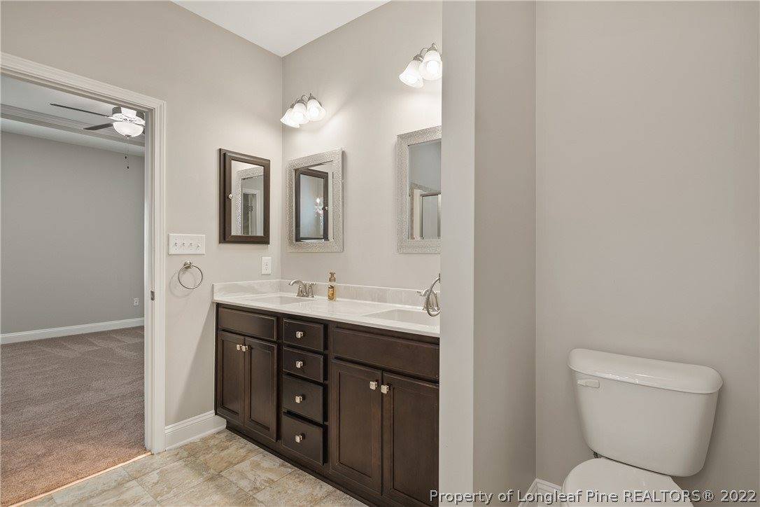 6825 Hunters Den Road, Hope Mills, NC 28348