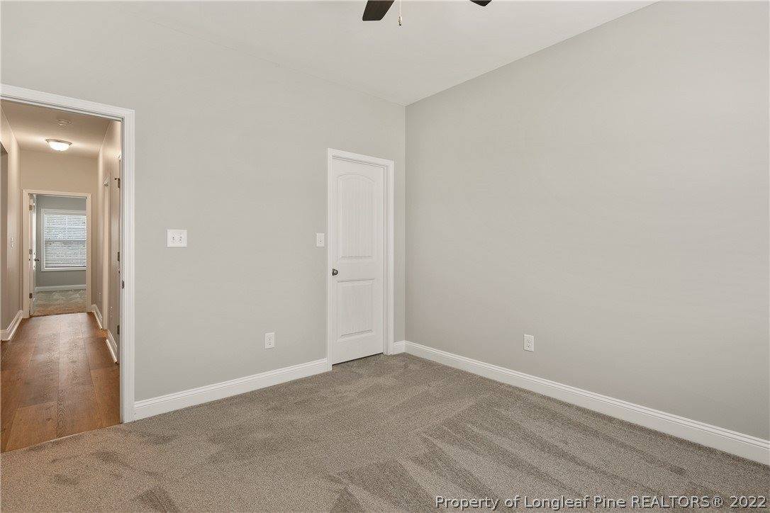 6825 Hunters Den Road, Hope Mills, NC 28348