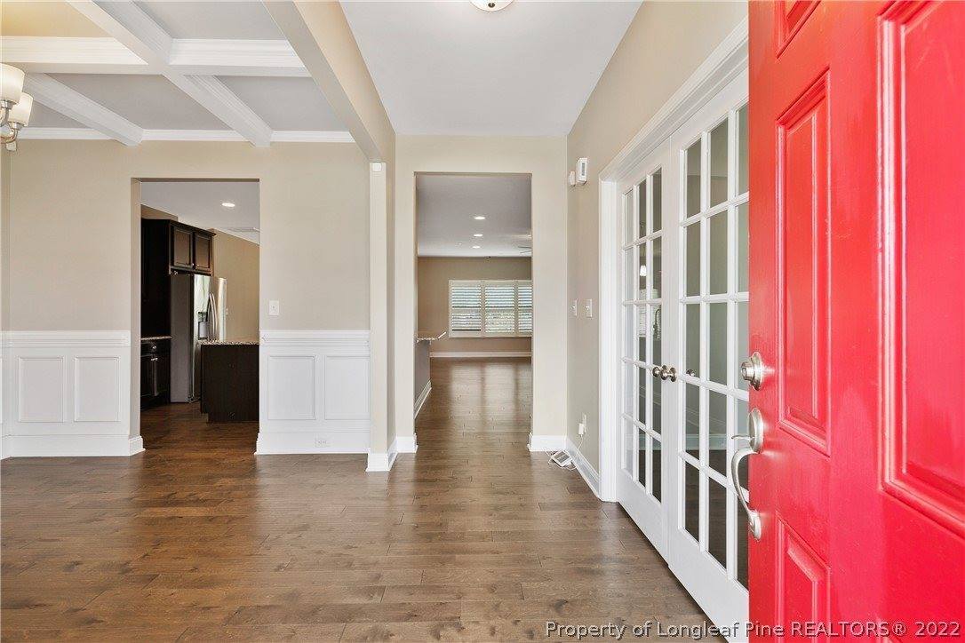 6825 Hunters Den Road, Hope Mills, NC 28348