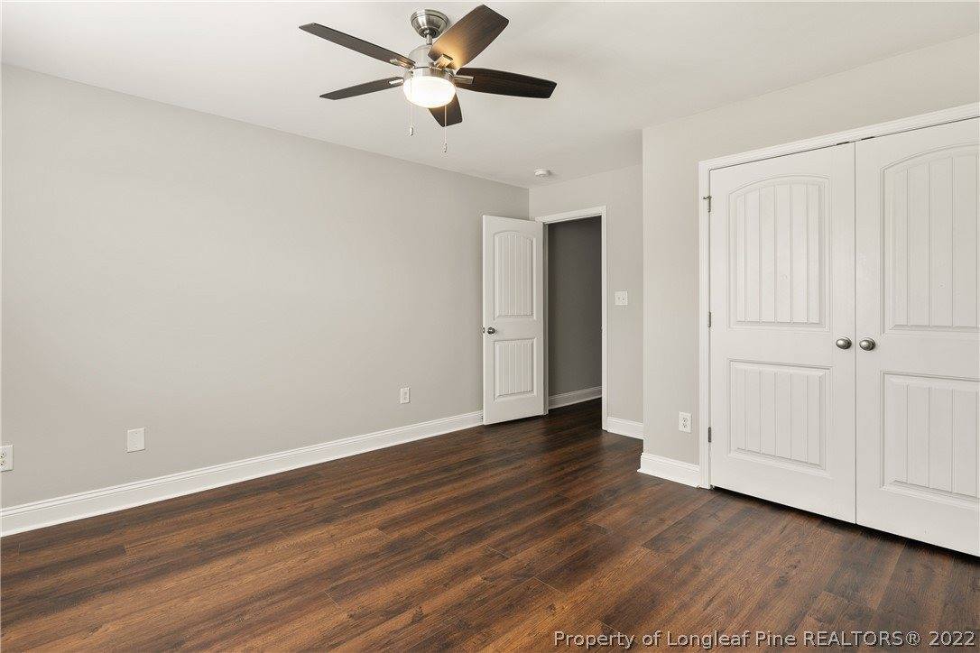 6825 Hunters Den Road, Hope Mills, NC 28348