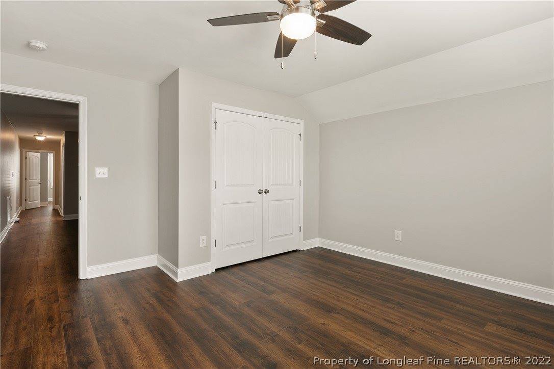 6825 Hunters Den Road, Hope Mills, NC 28348