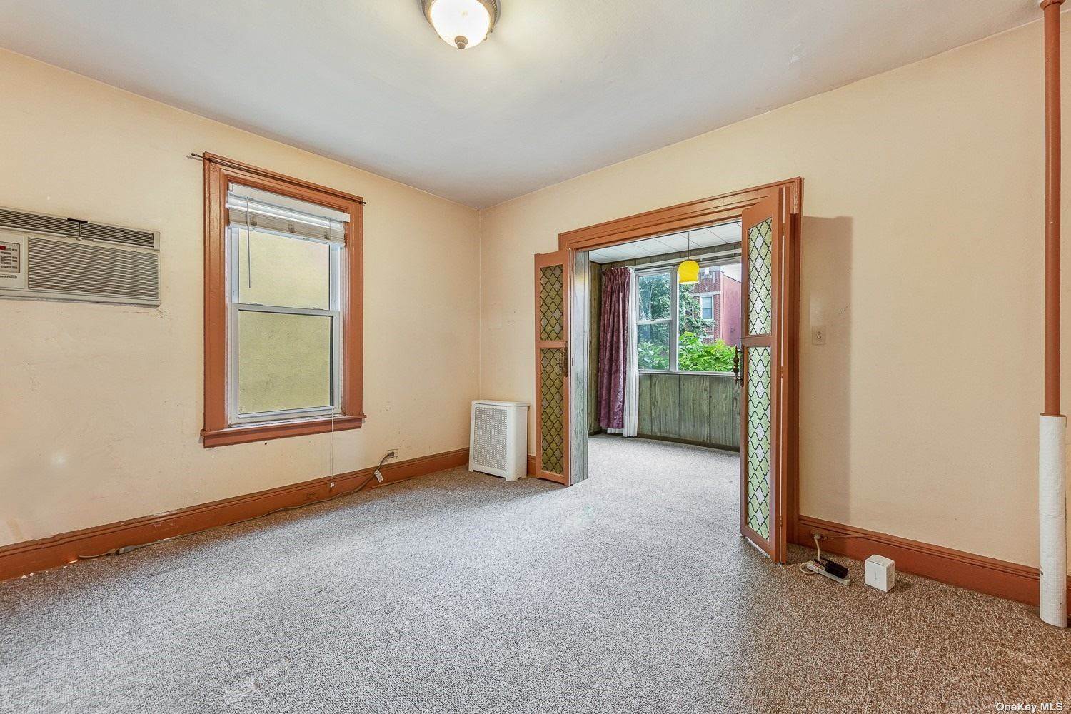 41-09 25th Avenue, Astoria, NY 11103