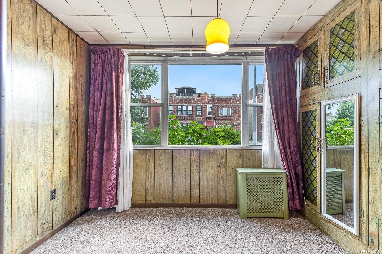 41-09 25th Avenue, Astoria, NY 11103