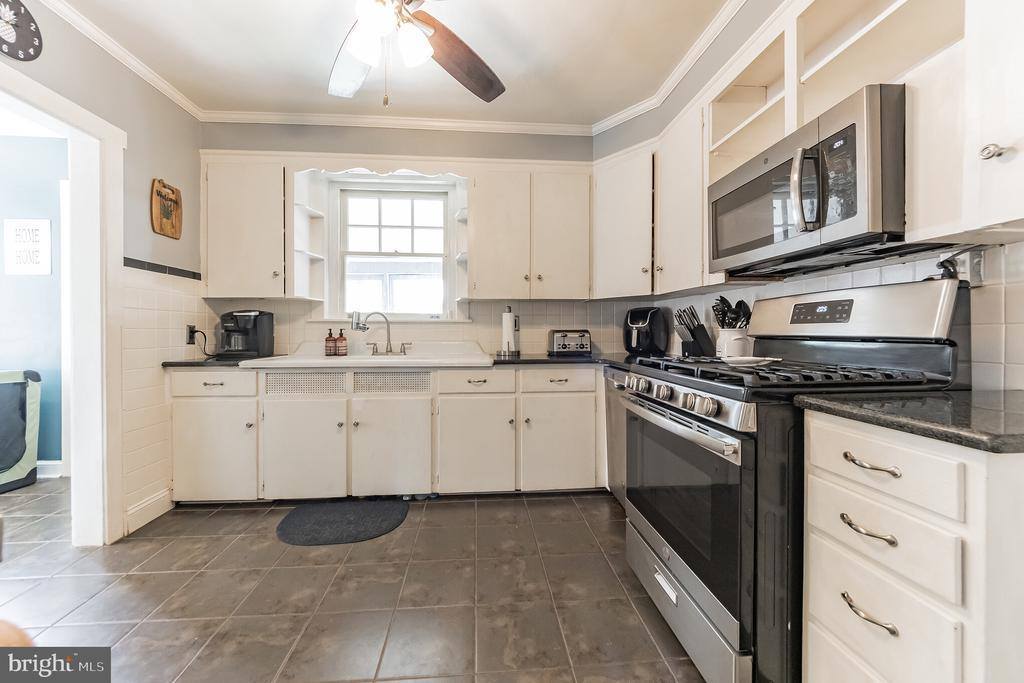 851 North Charlotte Street, Pottstown, PA 19464