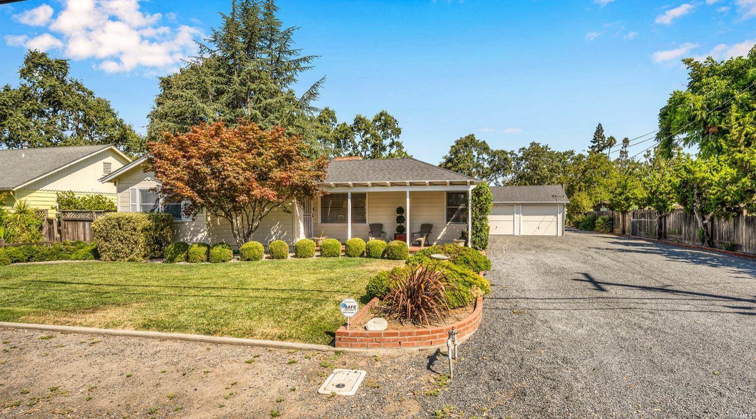 1037 Jennings Avenue, Santa Rosa, CA 95401