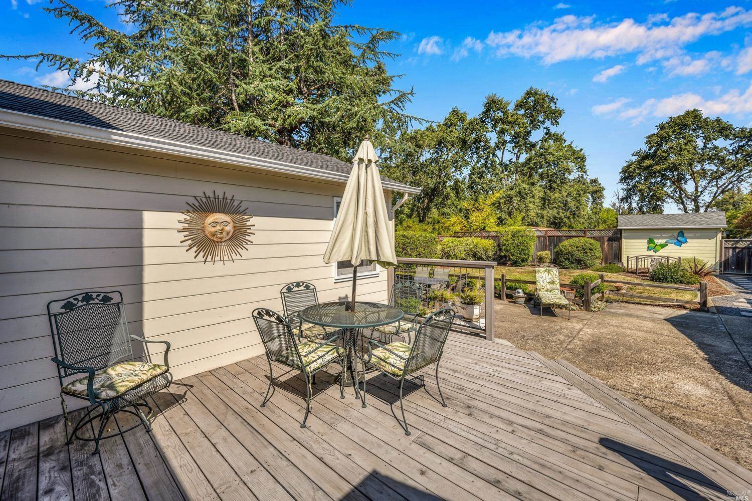 1037 Jennings Avenue, Santa Rosa, CA 95401