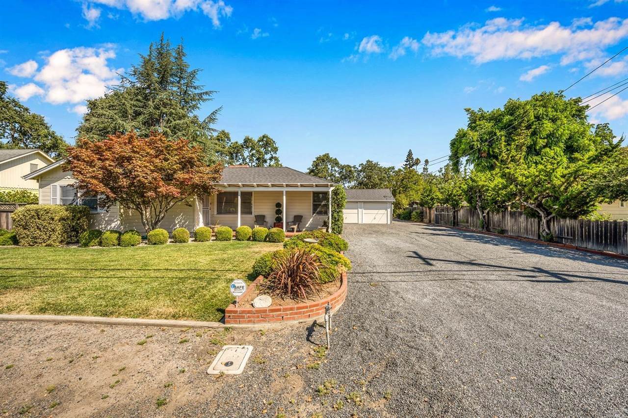 1037 Jennings Avenue, Santa Rosa, CA 95401