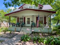 118 SW Broadmoor AVE, Topeka, KS 66606