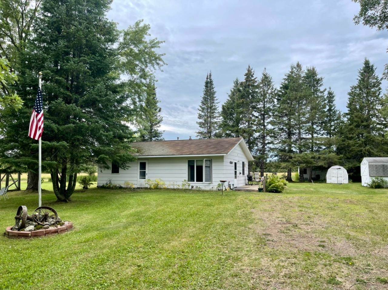 105 Center Road, Wright, MN 55798