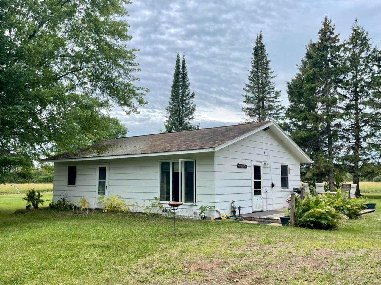 105 Center Road, Wright, MN 55798