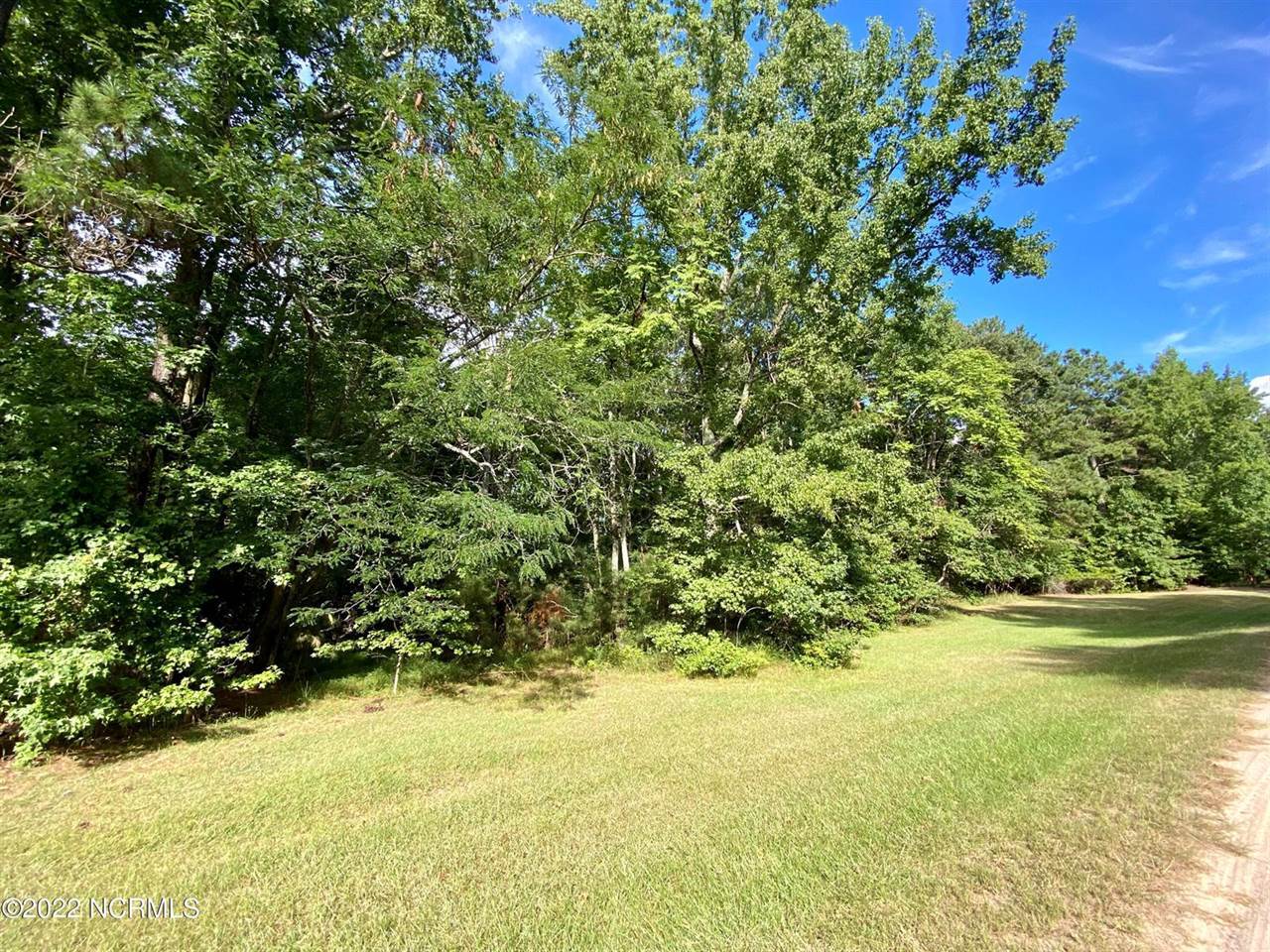 105 Palomino Road, Carthage, NC 28327