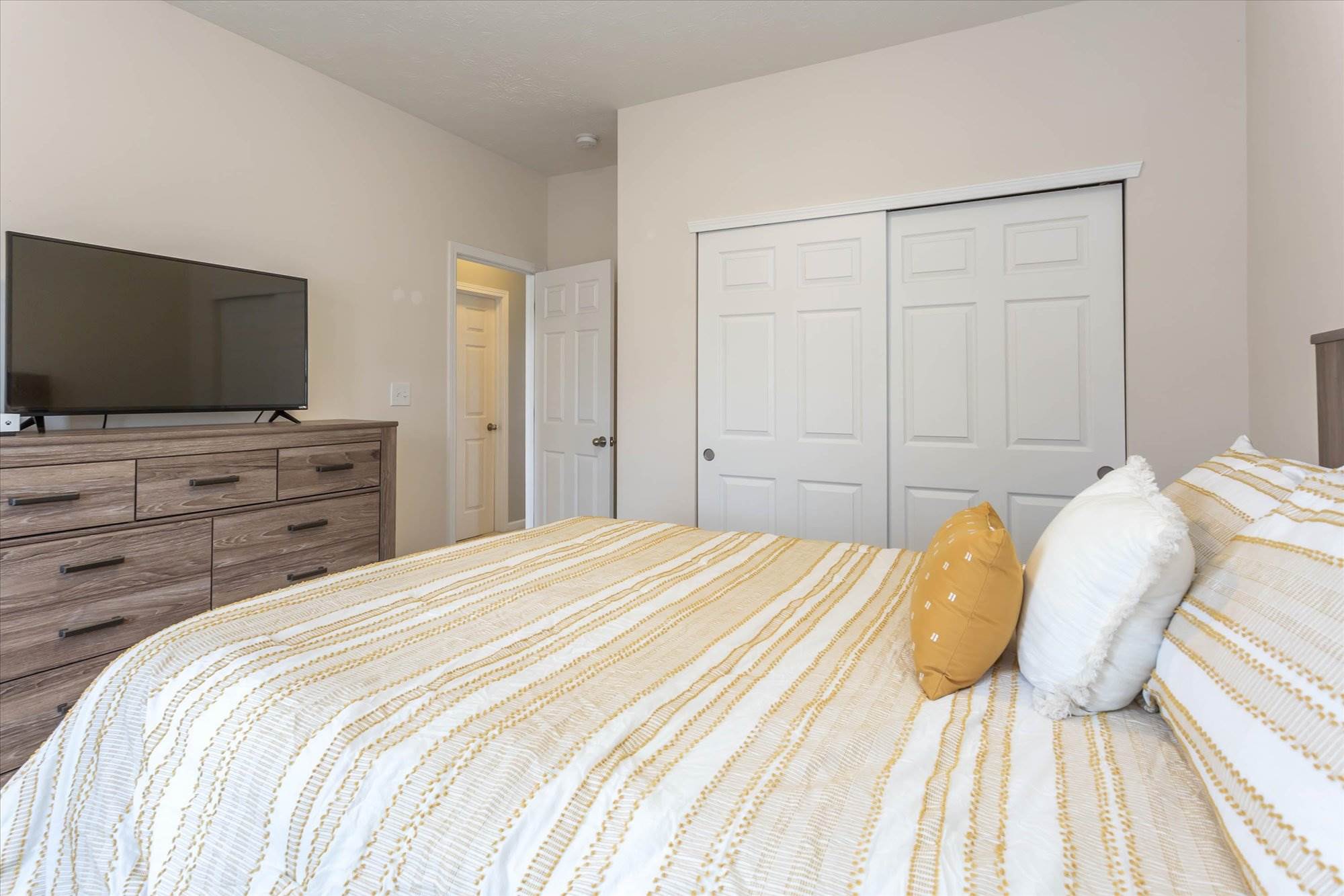 2752 ARKLOW Way, Brownsburg, IN 46112