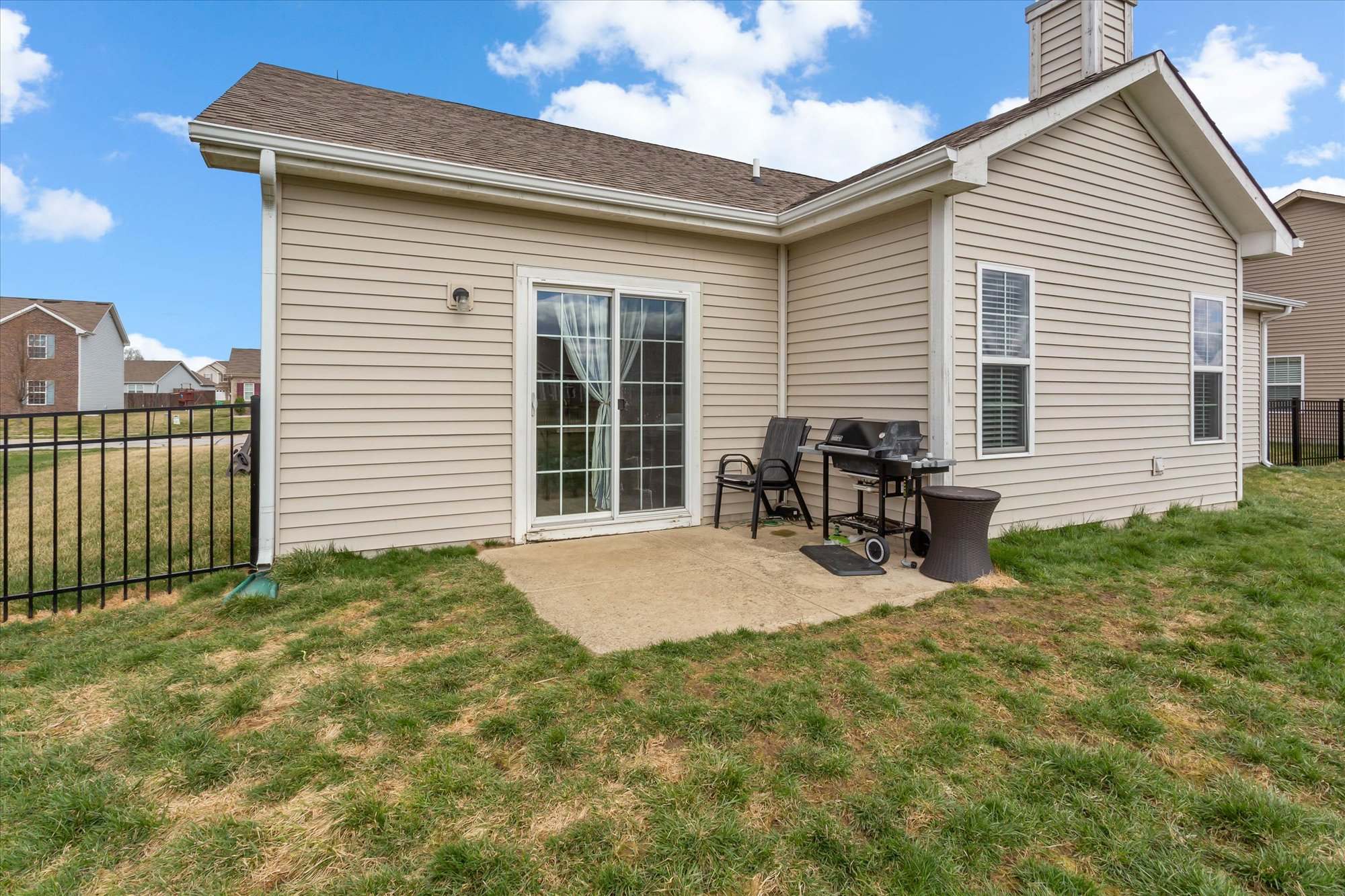 2752 ARKLOW Way, Brownsburg, IN 46112