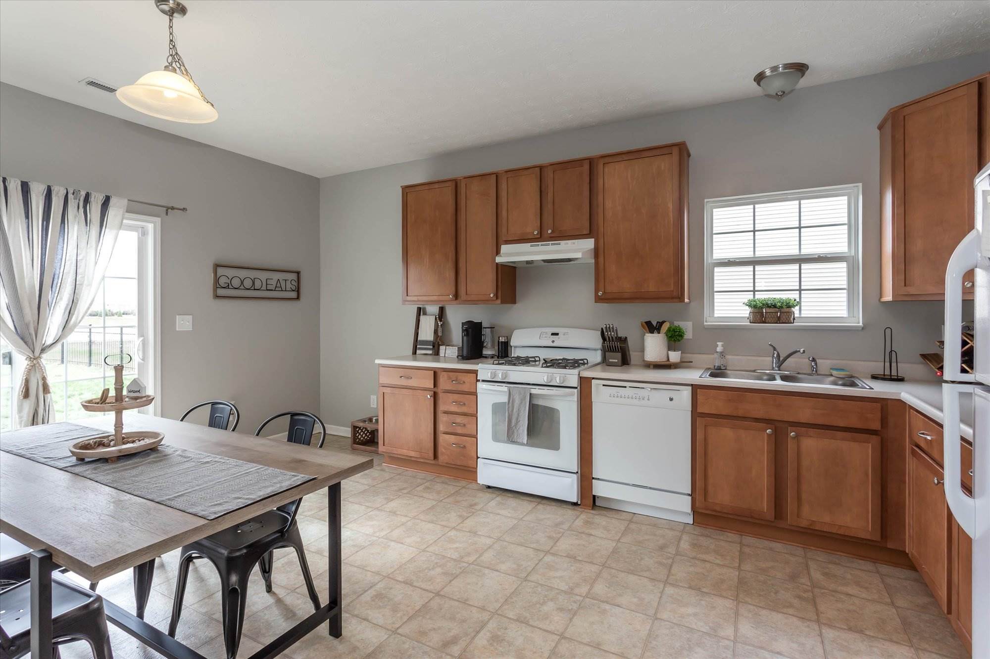 2752 ARKLOW Way, Brownsburg, IN 46112