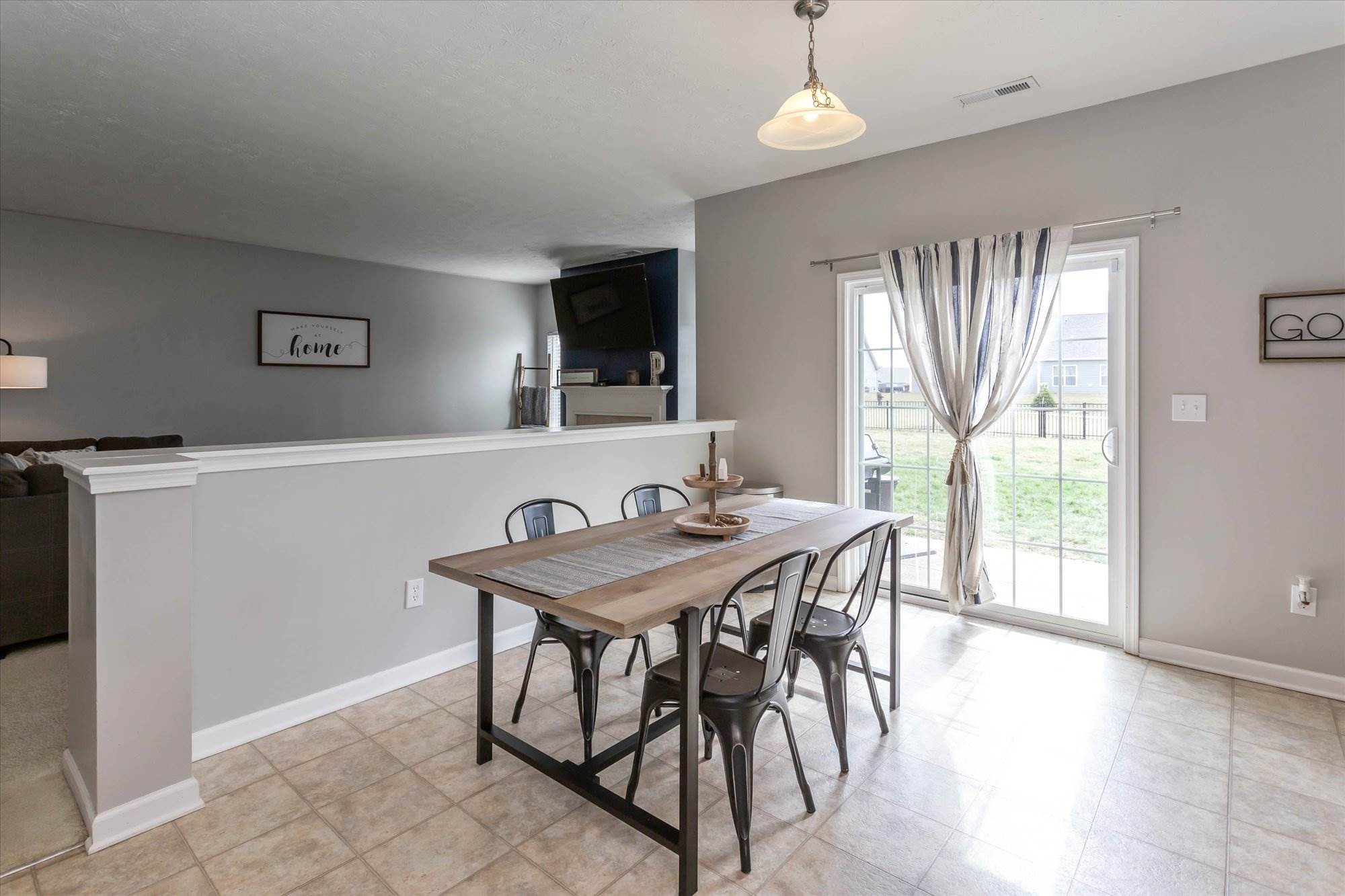 2752 ARKLOW Way, Brownsburg, IN 46112