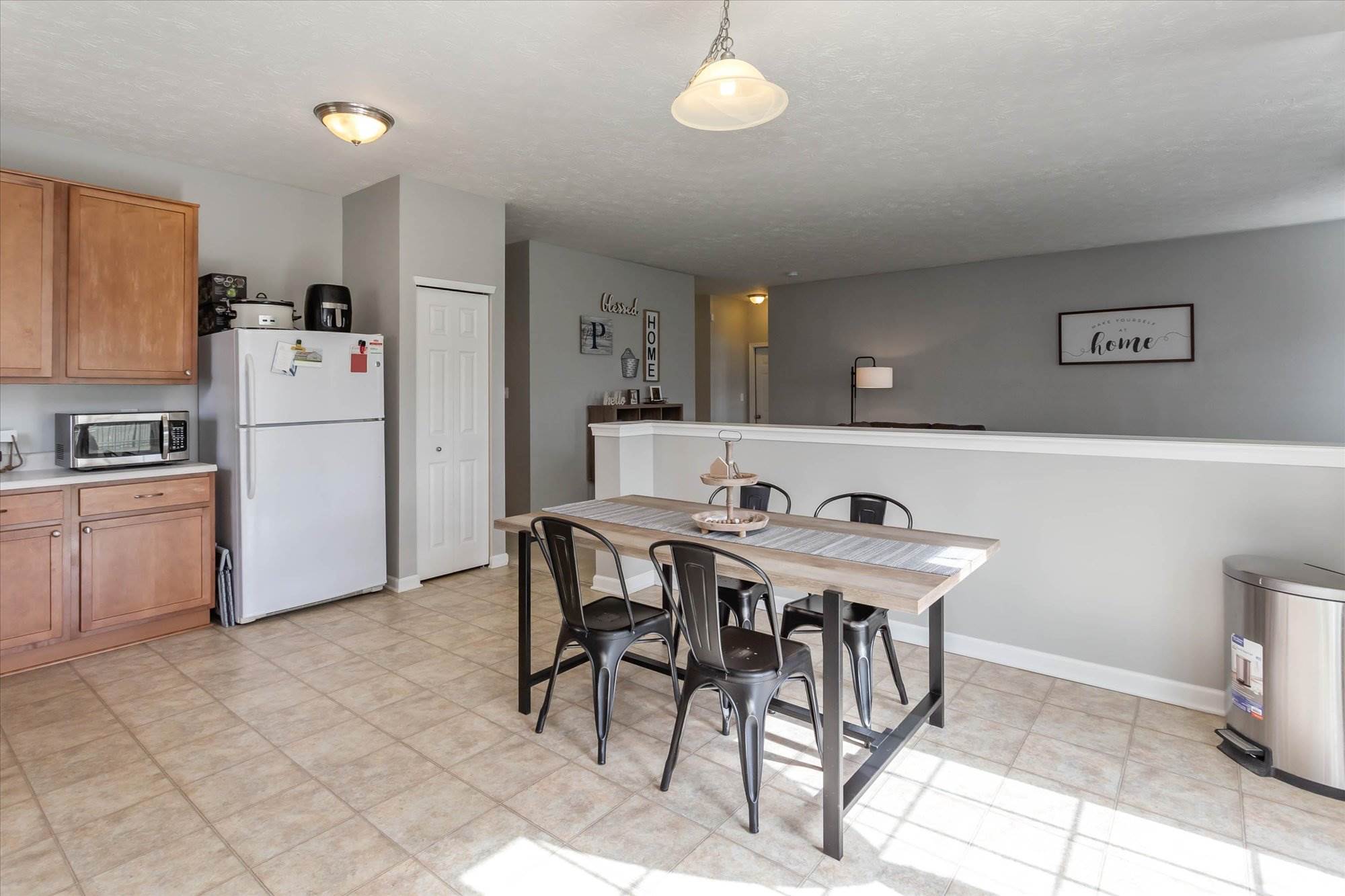 2752 ARKLOW Way, Brownsburg, IN 46112