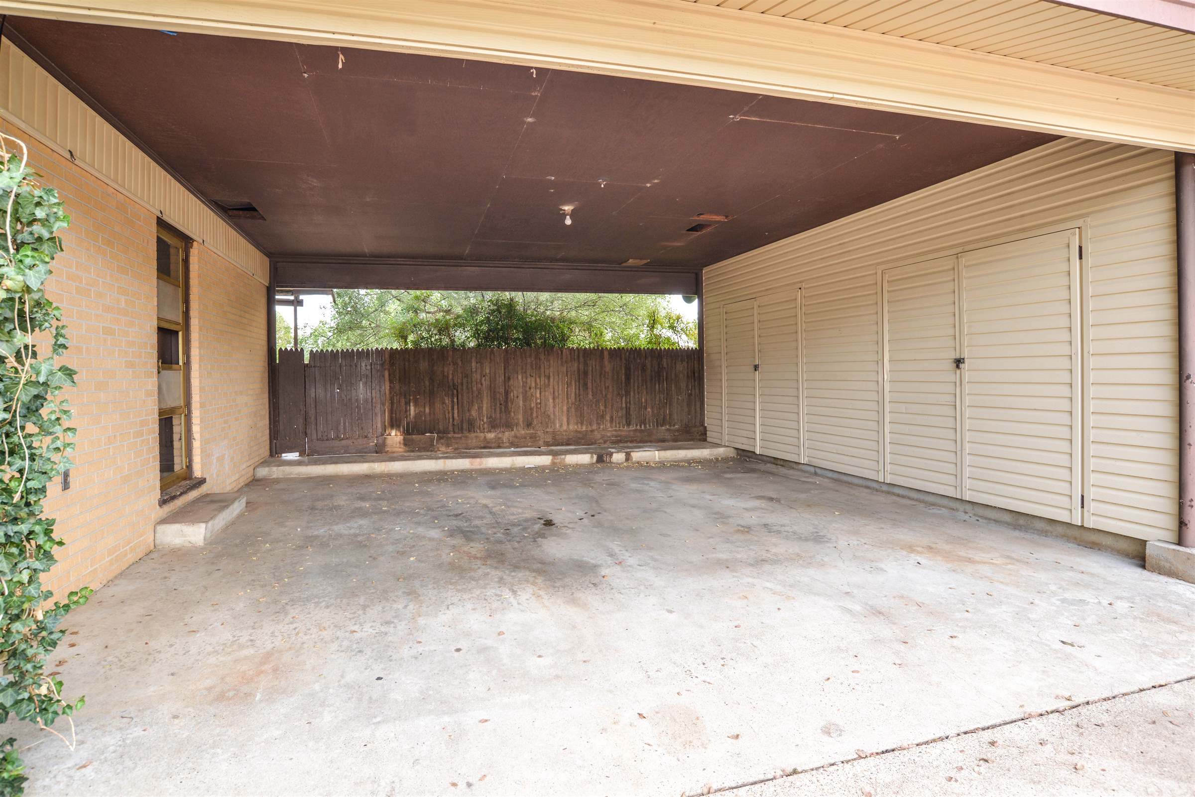 1917 48th Street, Lubbock, TX 79412