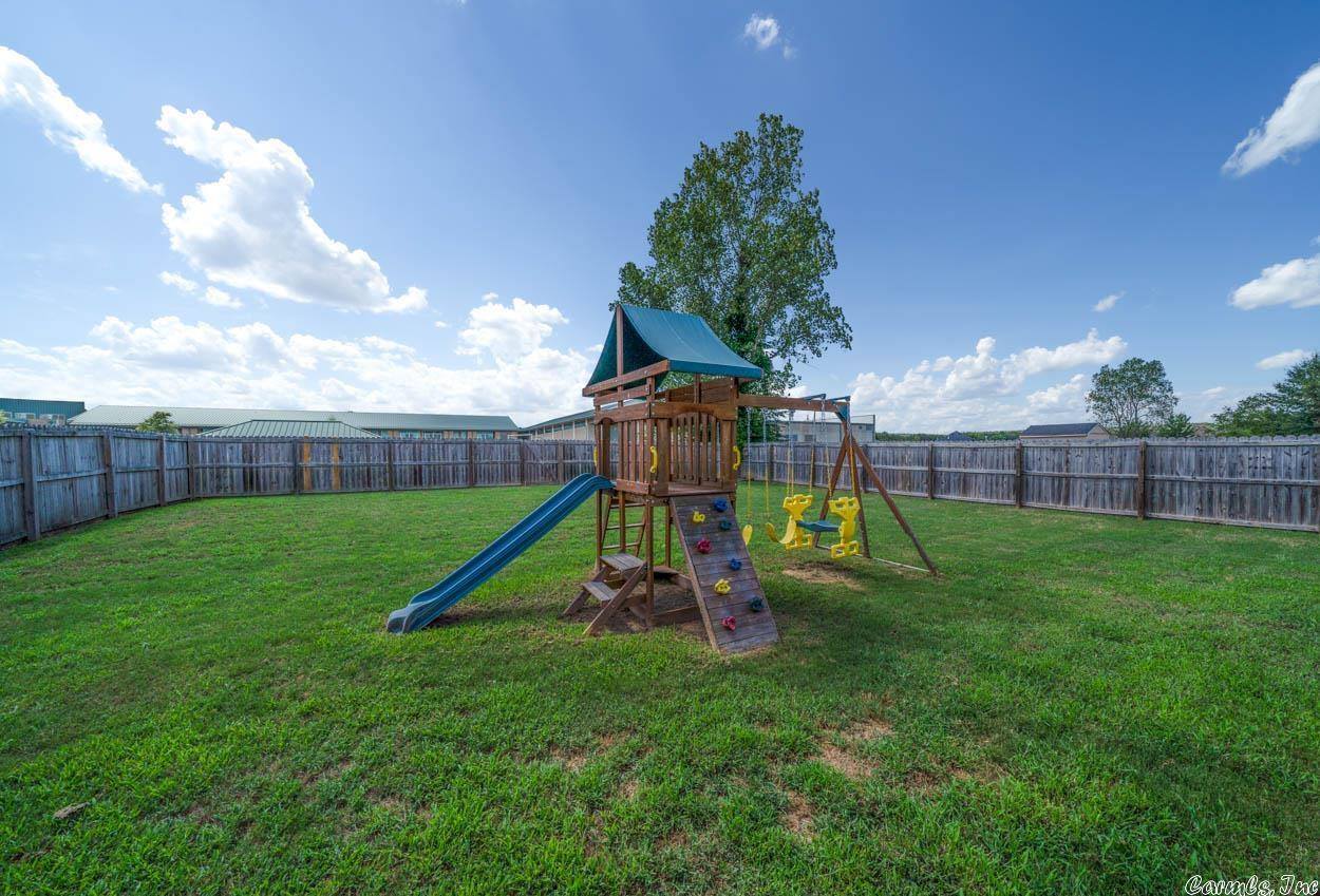 865 Brownstone Drive, Conway, AR 72034