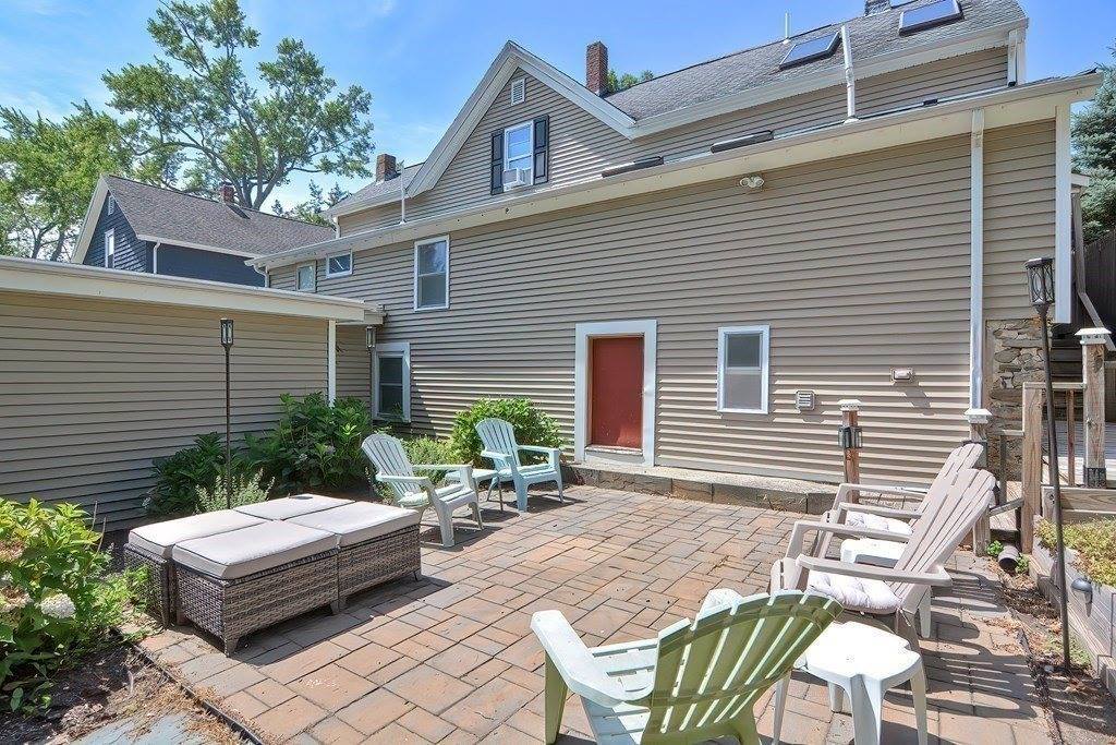 177 Thacher St, Attleboro, MA 02703