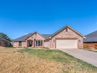 109 Abbey Rd, Bullard, TX 75757