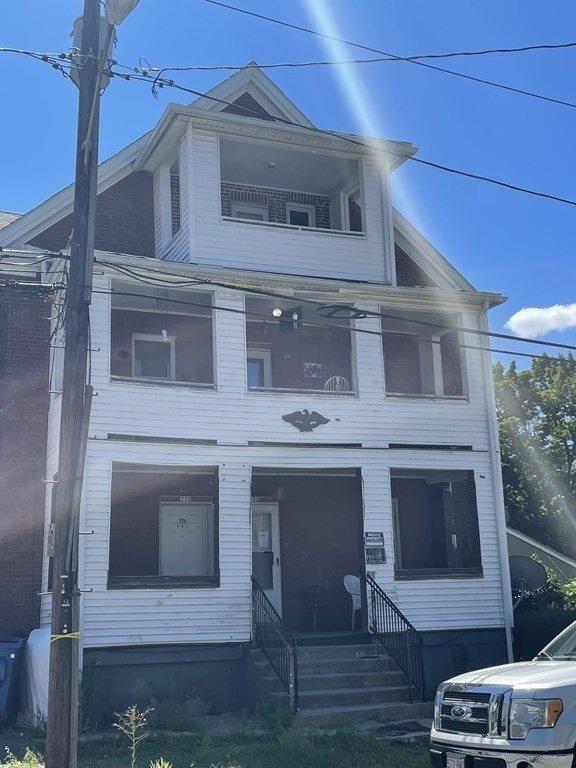 233-235 Centre St, Springfield, MA 01151
