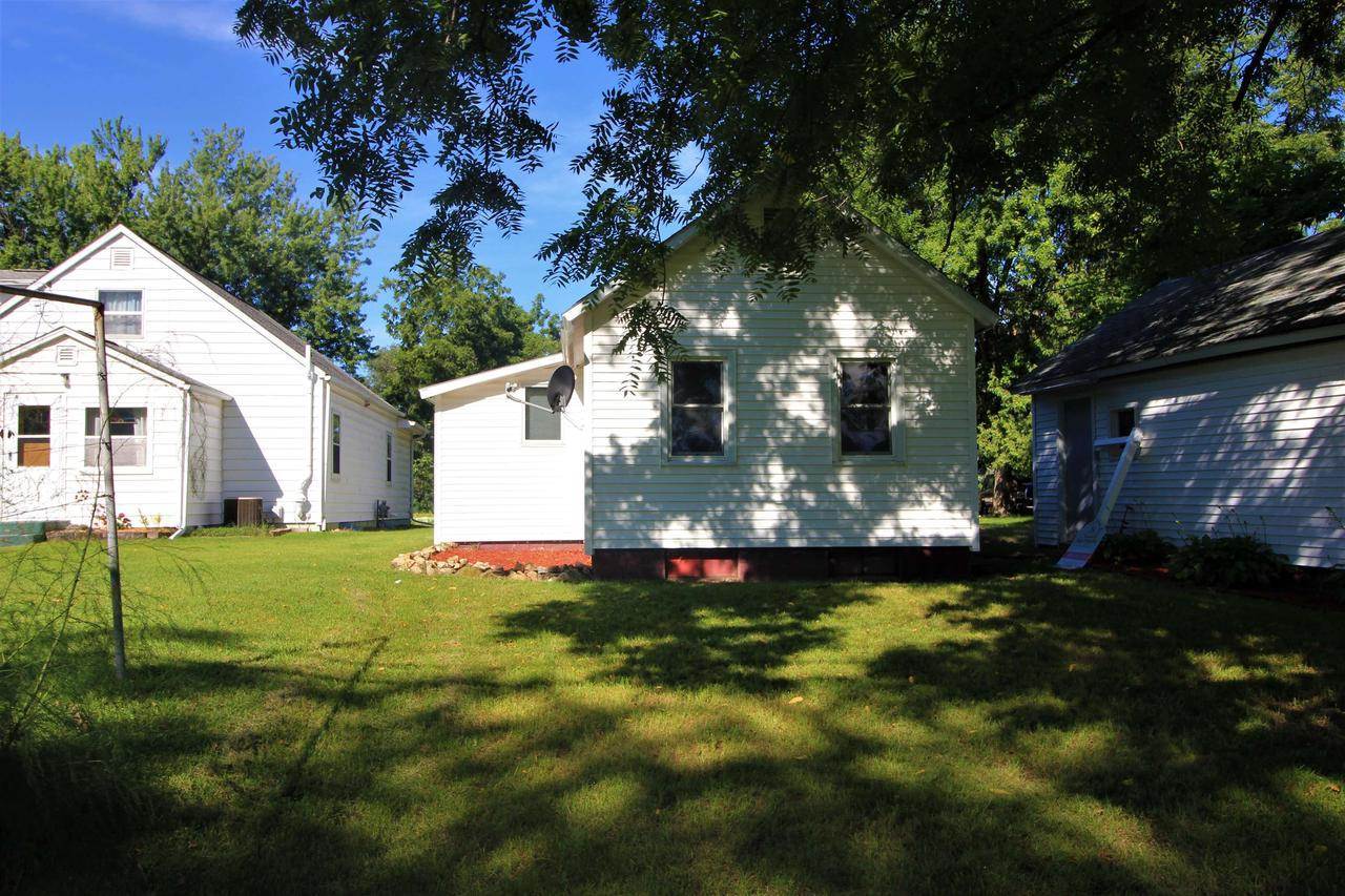 940 S Beaumont Rd, Prairie Du Chien, WI 53821