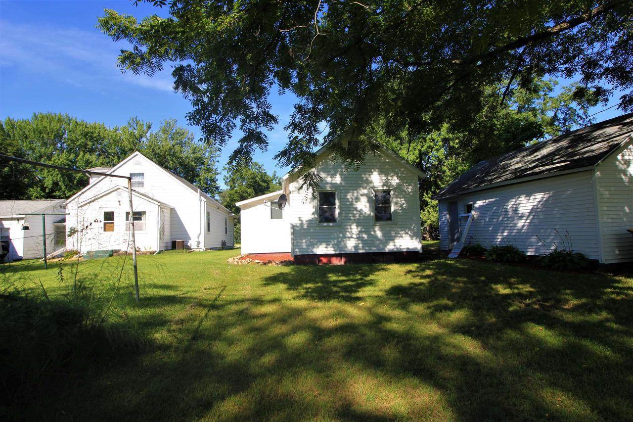 940 S Beaumont Rd, Prairie Du Chien, WI 53821