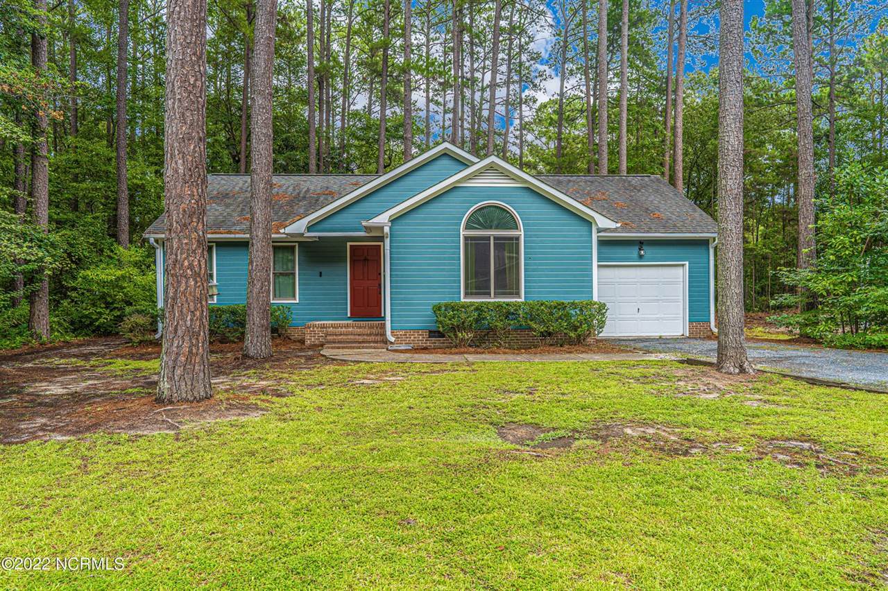 633 Lilac Lane, Vass, NC 28394