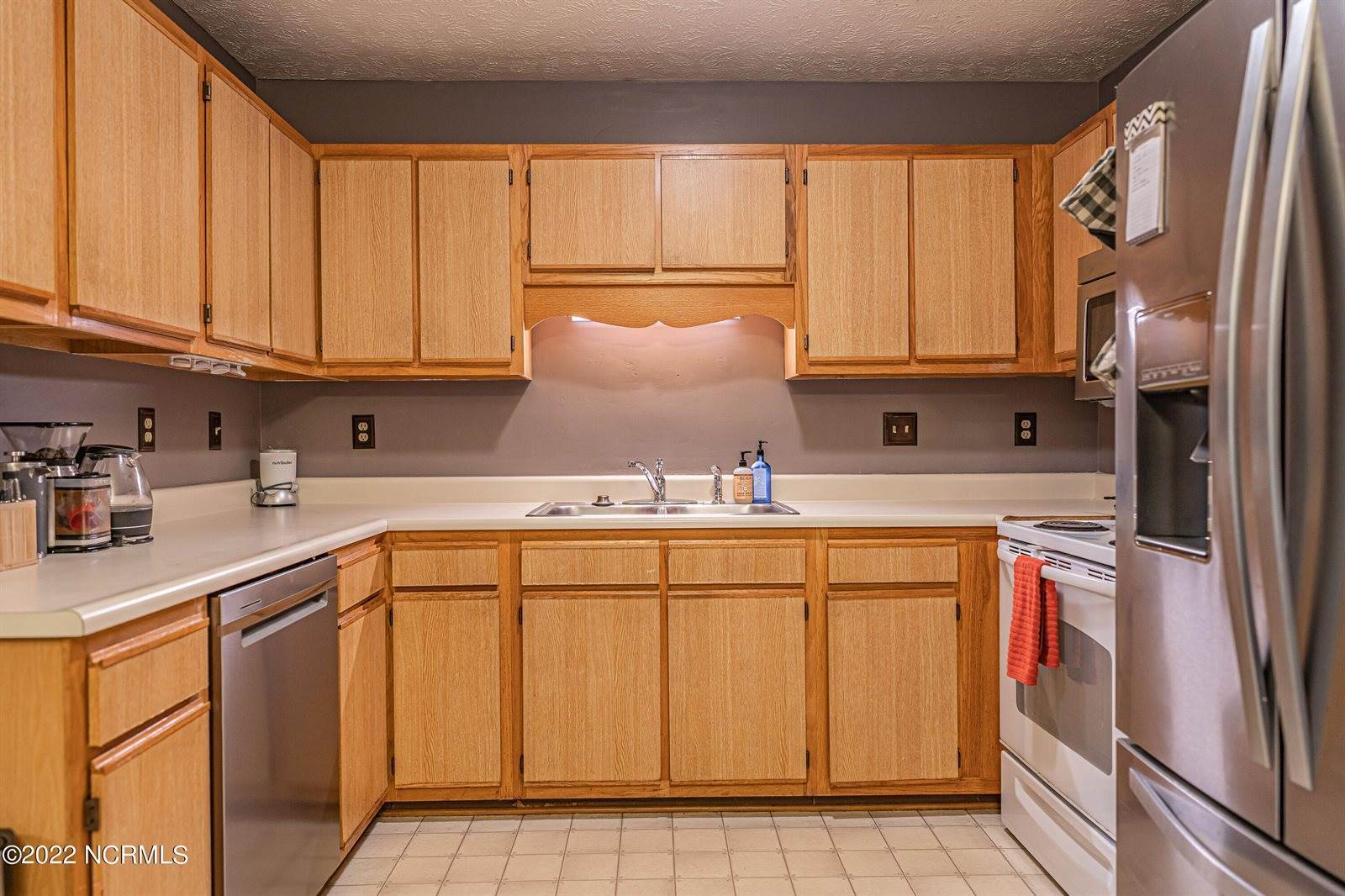 633 Lilac Lane, Vass, NC 28394