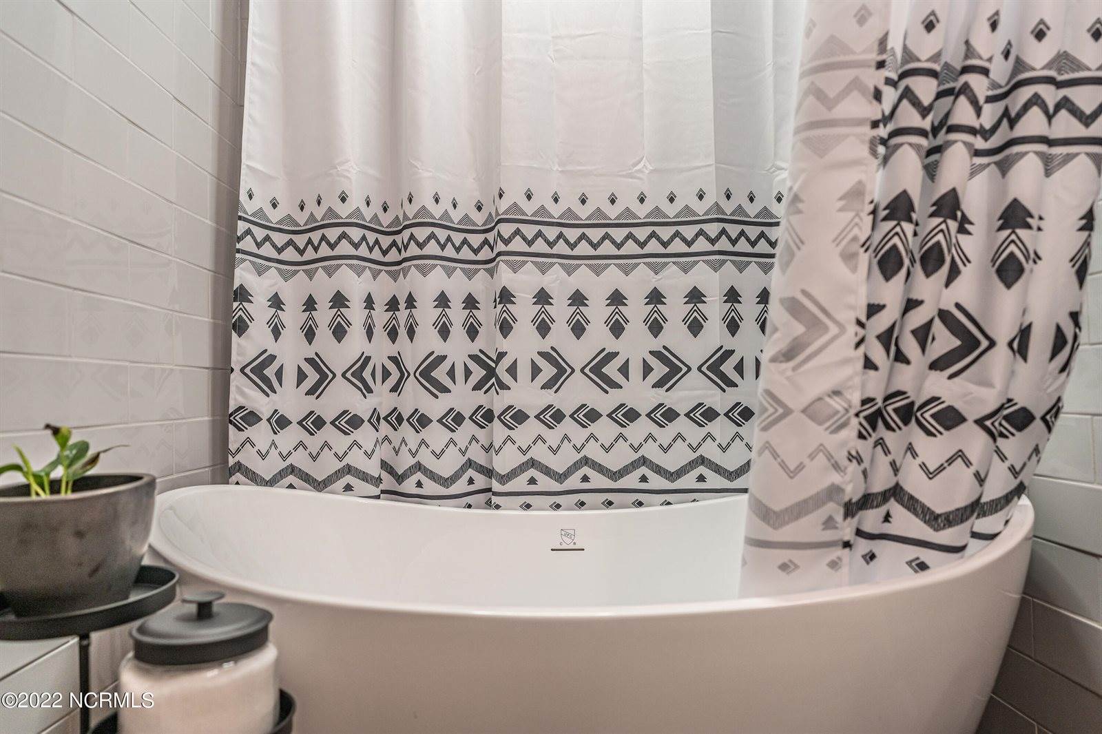 633 Lilac Lane, Vass, NC 28394