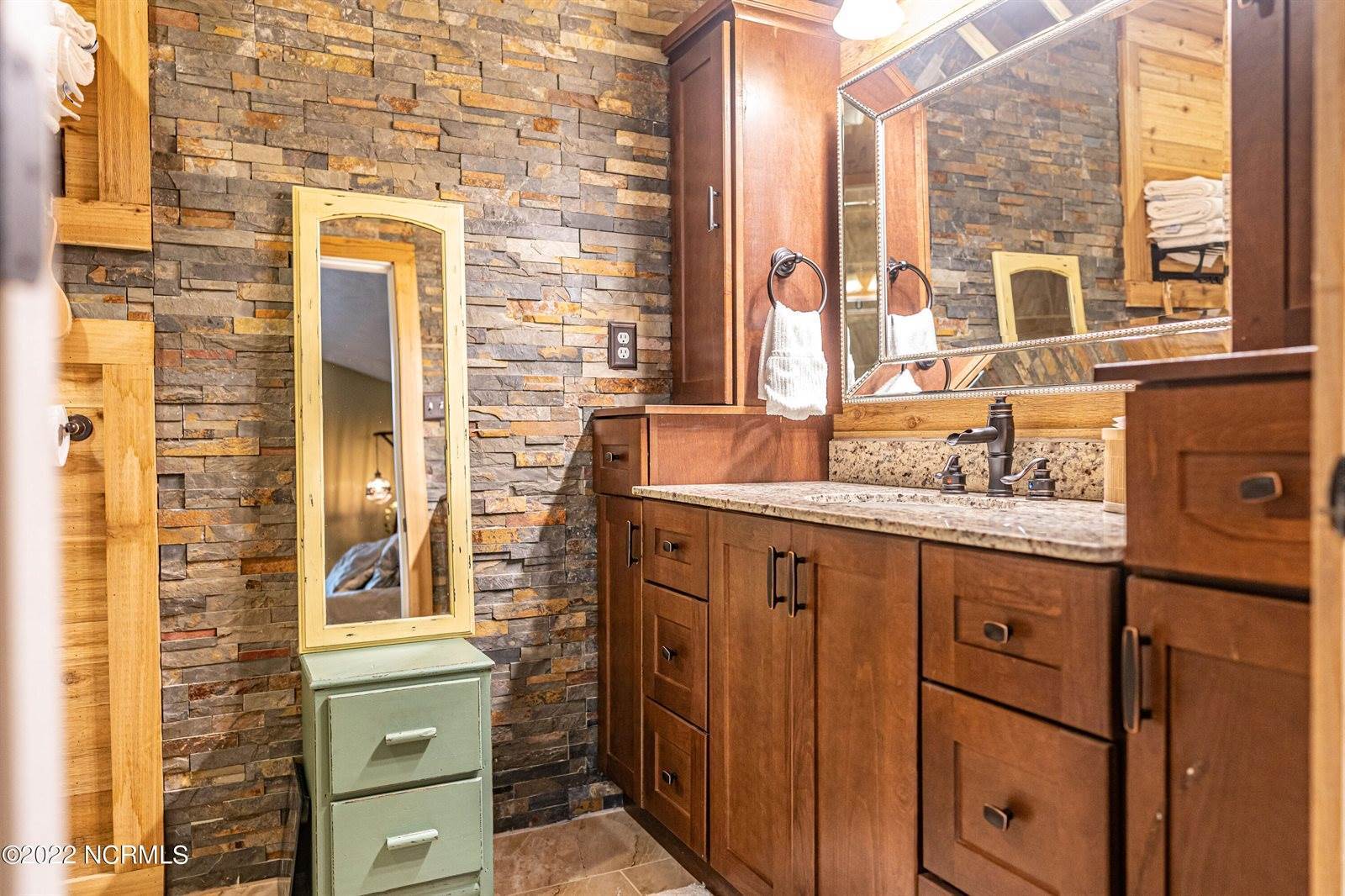 633 Lilac Lane, Vass, NC 28394