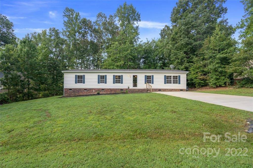 108 Sunwood Court, Statesville, NC 28625