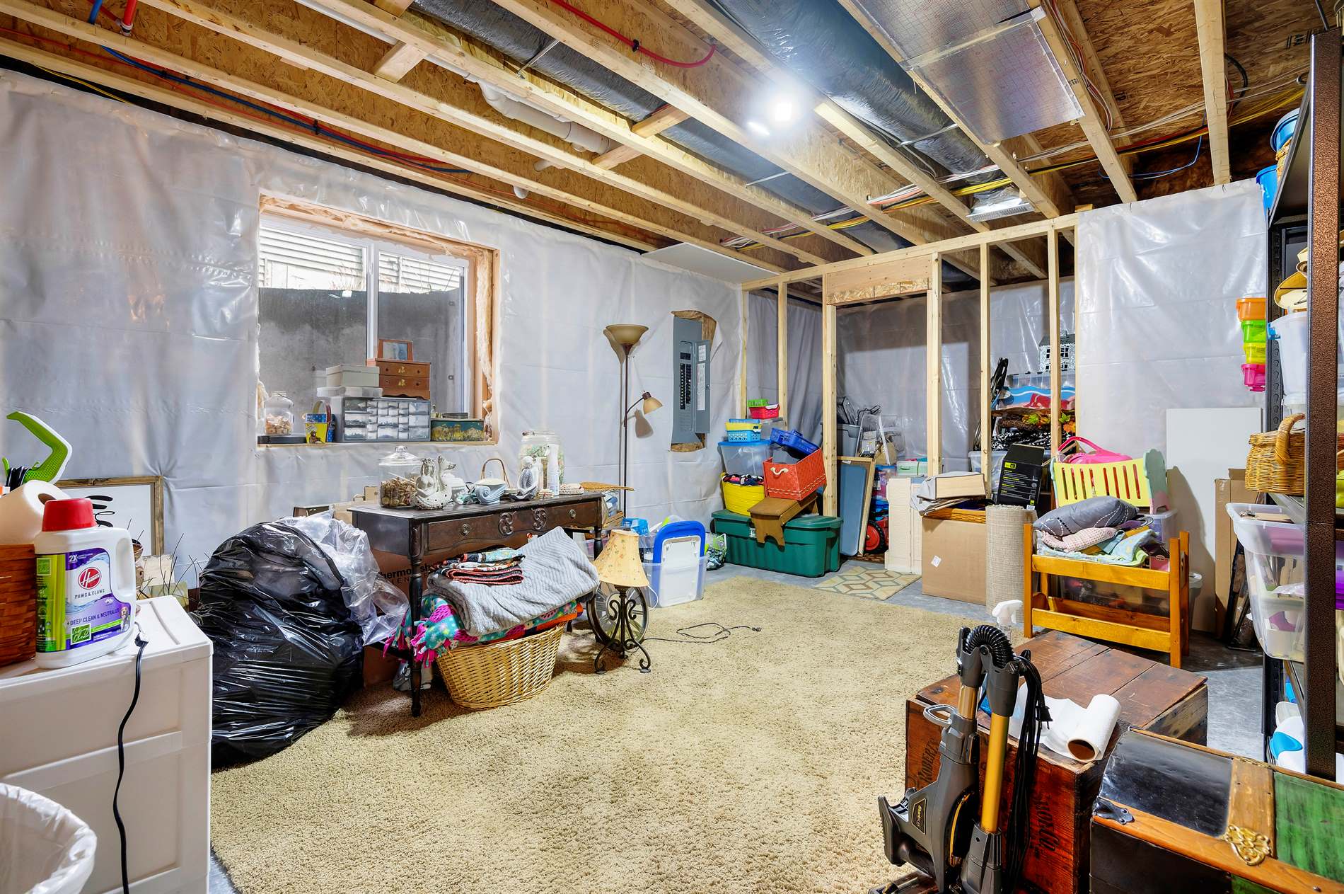 1207 Creekside Dr, Tiffin, IA 52340