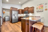 1207 Creekside Dr, Tiffin, IA 52340