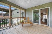 1207 Creekside Dr, Tiffin, IA 52340