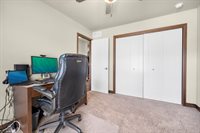 1207 Creekside Dr, Tiffin, IA 52340